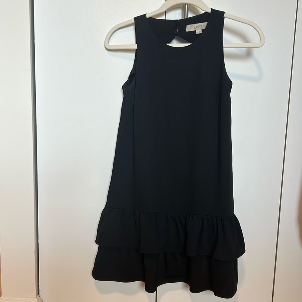 Adorable Loft dress!